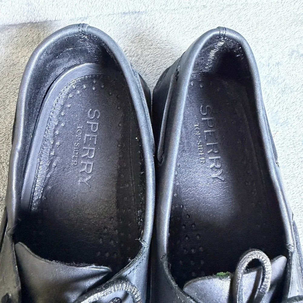 Sperry Top-Sider are footed shows**